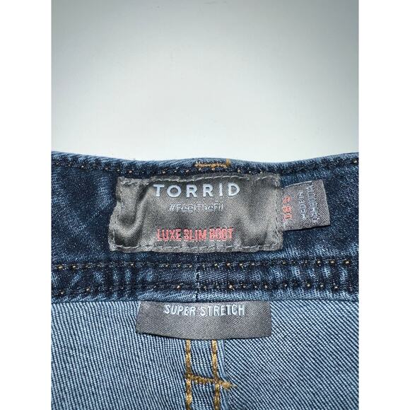 Torrid women’s super stretch luxe slim boot blue￼jeans - Picture 12 of 15